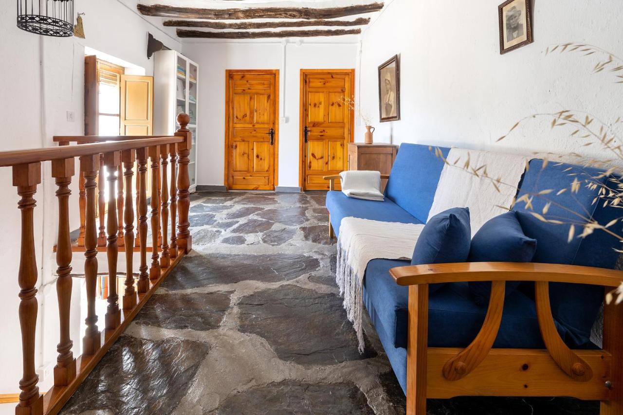 Casa Rural El Fuerte De Atabuey Trevelez Exterior photo
