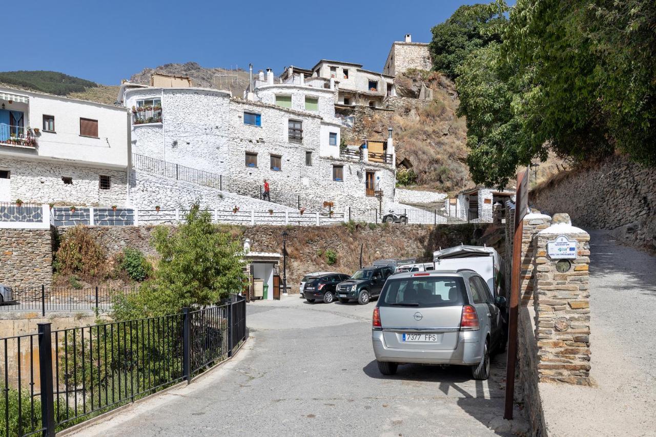 Casa Rural El Fuerte De Atabuey Trevelez Exterior photo