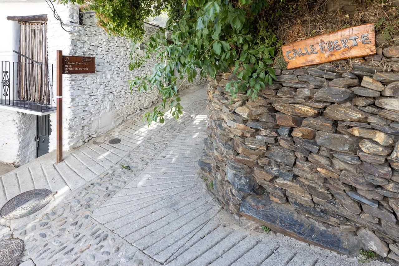 Casa Rural El Fuerte De Atabuey Trevelez Exterior photo