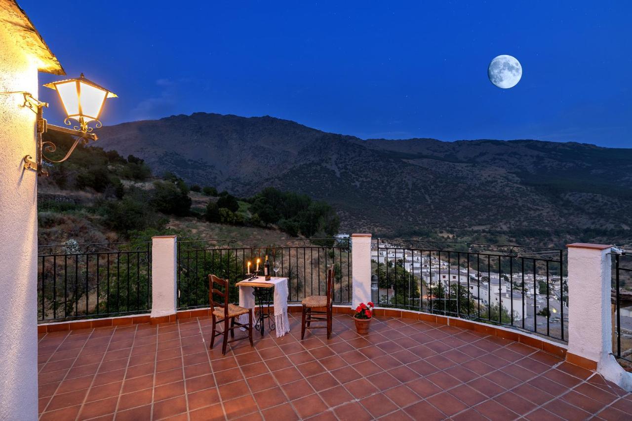 Casa Rural El Fuerte De Atabuey Trevelez Exterior photo